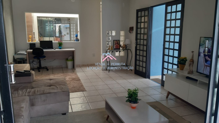 Imagem Casa com 3 Quartos à Venda, 284 m² em Jardim Santa Gertrudes - Jundiaí