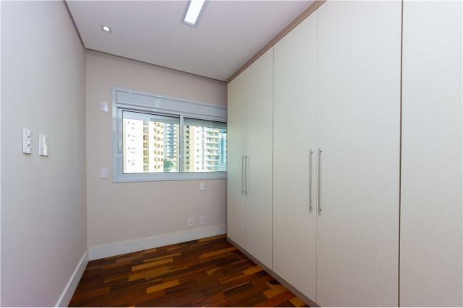 Imagem Imóvel com 3 Quartos à Venda, em Vila Mariana - São Paulo Imagem Imóvel com 3 Quartos à Venda, em Vila Mariana - São Paulo