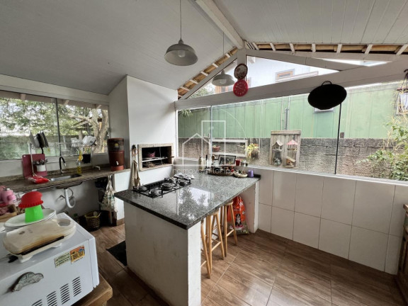 Imagem Casa com 4 Quartos à Venda, 150 m² em São João Do Rio Vermelho - Florianópolis