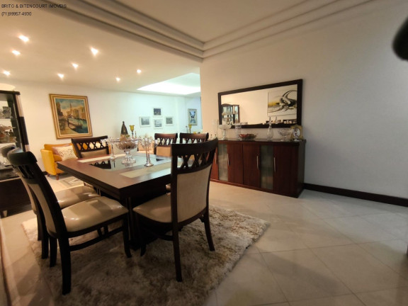 Imagem Imóvel com 3 Quartos à Venda, 150 m² em Vitória - Salvador Imagem Imóvel com 3 Quartos à Venda, 150 m² em Vitória - Salvador