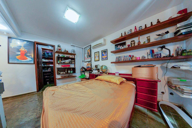 Imagem Casa com 6 Quartos à Venda, 1.500 m² em Itaipu - Niterói Imagem Casa com 6 Quartos à Venda, 1.500 m² em Itaipu - Niterói