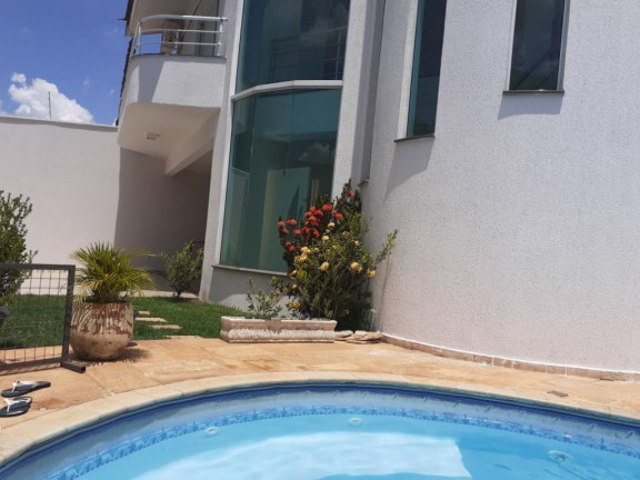 Imagem Casa com 3 Quartos à Venda, 277 m² em Parque Residencial Jaguari - Americana