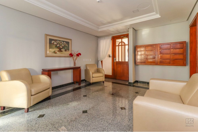 Imagem Apartamento com 3 Quartos à Venda, 130 m² em Santana - Porto Alegre