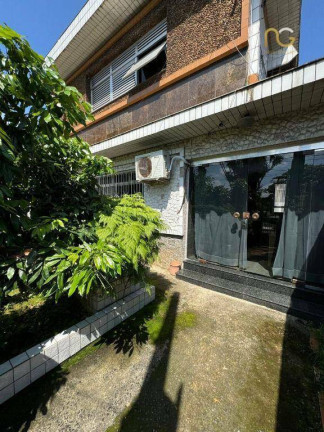 Imagem Sobrado com 3 Quartos à Venda, 208 m² em Vila Cascatinha - São Vicente