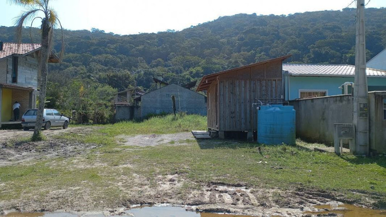 Imagem Terreno à Venda, 300 m² em Mariscal - Bombinhas Imagem Terreno à Venda, 300 m² em Mariscal - Bombinhas