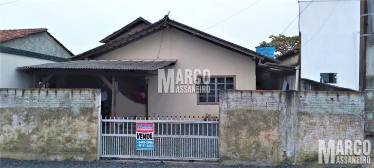 Imagem Casa com 4 Quartos à Venda, 214 m² em Centro - Balneário Barra Do Sul Imagem Casa com 4 Quartos à Venda, 214 m² em Centro - Balneário Barra Do Sul
