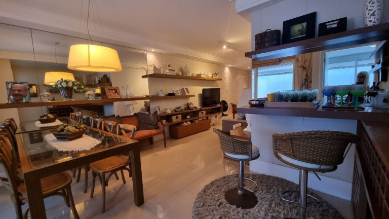 Imagem Apartamento com 3 Quartos à Venda, 188 m² em Pitangueiras - Guarujá Imagem Apartamento com 3 Quartos à Venda, 188 m² em Pitangueiras - Guarujá