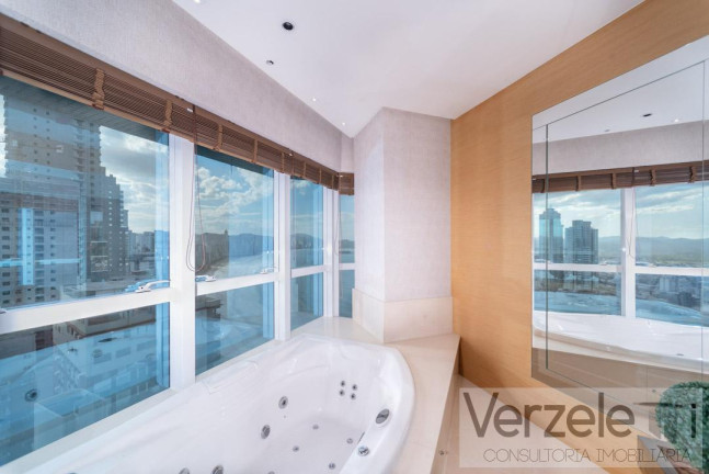 Imagem Apartamento com 6 Quartos à Venda, 740 m² em Centro - Balneário Camboriú Imagem Apartamento com 6 Quartos à Venda, 740 m² em Centro - Balneário Camboriú
