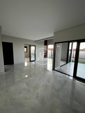 Imagem Casa com 3 Quartos à Venda, 426 m² em Goiânia