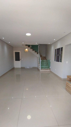 Imagem Casa com 3 Quartos para Alugar, 200 m² em Jardim Leonor - Cotia