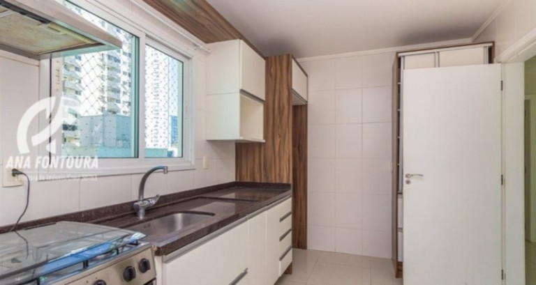 Imagem Apartamento com 4 Quartos à Venda, 123 m² em Centro - Balneário Camboriú Imagem Apartamento com 4 Quartos à Venda, 123 m² em Centro - Balneário Camboriú