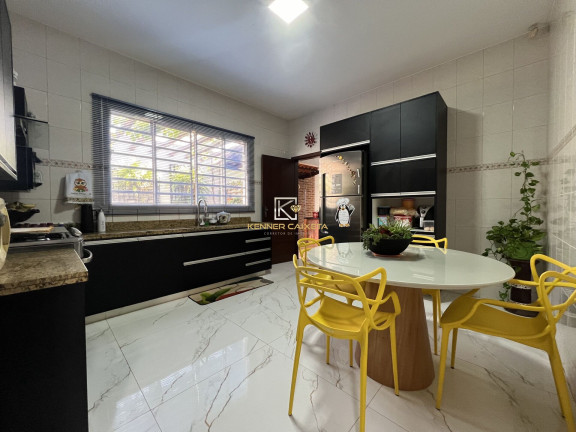 Imagem Casa com 3 Quartos à Venda, 251 m² em Caiçaras - Patos De Minas Imagem Casa com 3 Quartos à Venda, 251 m² em Caiçaras - Patos De Minas
