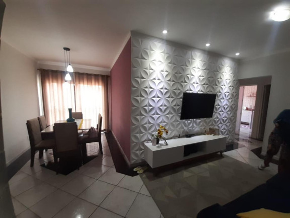 Imagem Imóvel com 3 Quartos à Venda, 94 m²