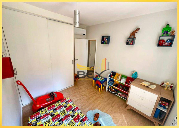 Imagem Apartamento com 3 Quartos à Venda, 94 m² em Jardim Tupanci - Barueri