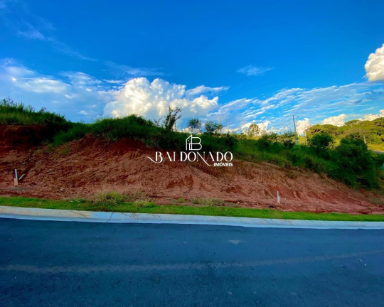 Terreno à Venda, 239 m² em Centro - Extrema