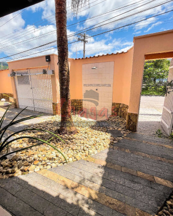 Imagem Casa com 4 Quartos à Venda, 252 m² em Indaiá - Caraguatatuba Imagem Casa com 4 Quartos à Venda, 252 m² em Indaiá - Caraguatatuba