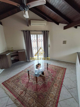 Imagem Casa com 3 Quartos para Alugar, em Itacolomi - Balneário Piçarras Imagem Casa com 3 Quartos para Alugar, em Itacolomi - Balneário Piçarras