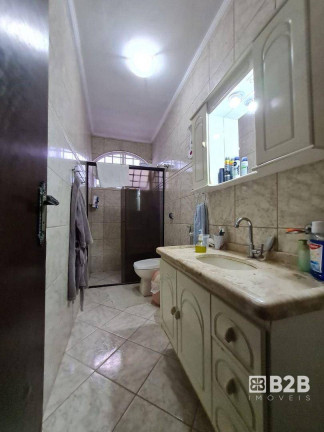Imagem Casa com 3 Quartos à Venda, 210 m² em Vila Nova Cidade Universitaria - Bauru