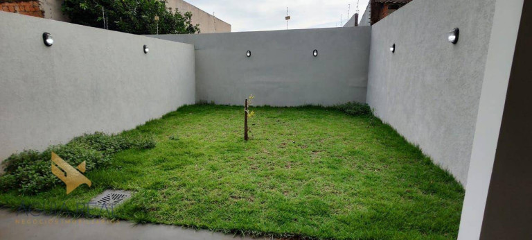 Imagem Sobrado com 3 Quartos à Venda, 142 m² em Vila Ieda - Campo Grande