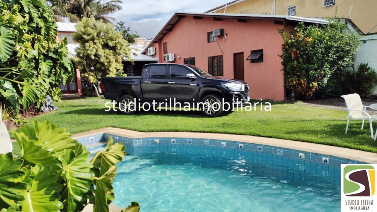 Imagem Casa com 4 Quartos à Venda, em Pereque - Ilhabela Imagem Casa com 4 Quartos à Venda, em Pereque - Ilhabela