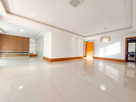 Imagem Apartamento com 3 Quartos à Venda, 180 m² em Várzea - Teresópolis