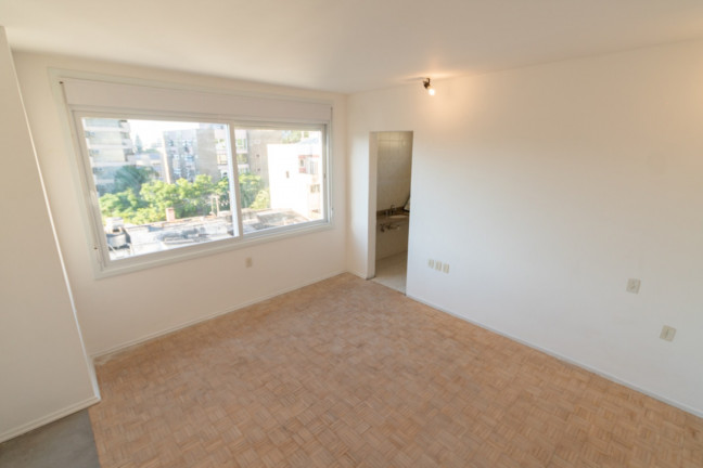 Imagem Imóvel com 4 Quartos à Venda, 368 m² em Rio Branco - Porto Alegre Imagem Imóvel com 4 Quartos à Venda, 368 m² em Rio Branco - Porto Alegre