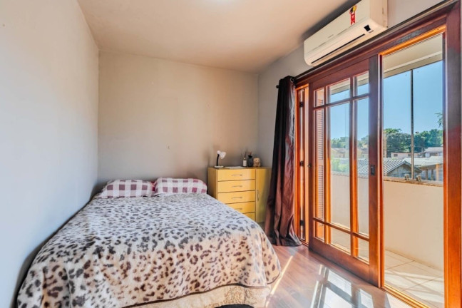 Imagem Casa com 4 Quartos à Venda, 202 m² em Ipanema - Porto Alegre