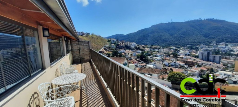 Imagem Sobrado com 7 Quartos à Venda,  em Jardim Santa Augusta - Poços De Caldas