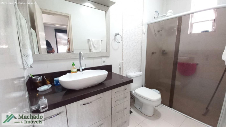 Imagem Apartamento com 3 Quartos à Venda, 128 m² em Centro - Santa Maria
