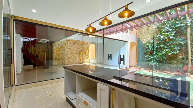 Imagem Casa com 3 Quartos à Venda, 280 m² em Chácara Klabin - São Paulo Imagem Casa com 3 Quartos à Venda, 280 m² em Chácara Klabin - São Paulo