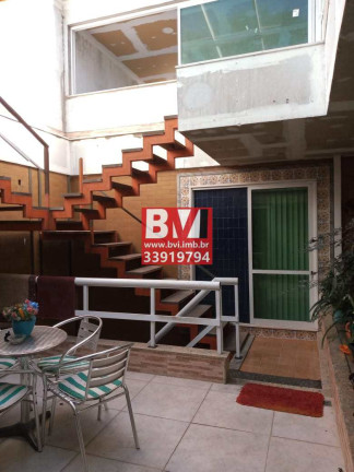 Imagem Casa com 6 Quartos à Venda, 230 m² em Vila Kosmos - Rio De Janeiro Imagem Casa com 6 Quartos à Venda, 230 m² em Vila Kosmos - Rio De Janeiro