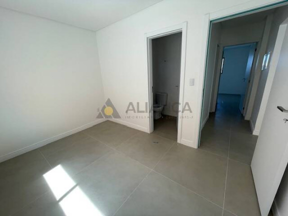 Imagem Apartamento com 2 Quartos à Venda,  em Meia Praia - Navegantes
