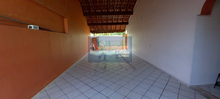 Imagem Casa com 5 Quartos à Venda, 361 m² em Jardim Virgínia - Guarujá Imagem Casa com 5 Quartos à Venda, 361 m² em Jardim Virgínia - Guarujá