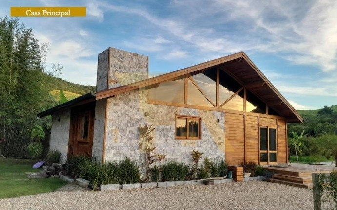 Imóvel com 5 Quartos à Venda,  em Praia Do Rosa - Imbituba