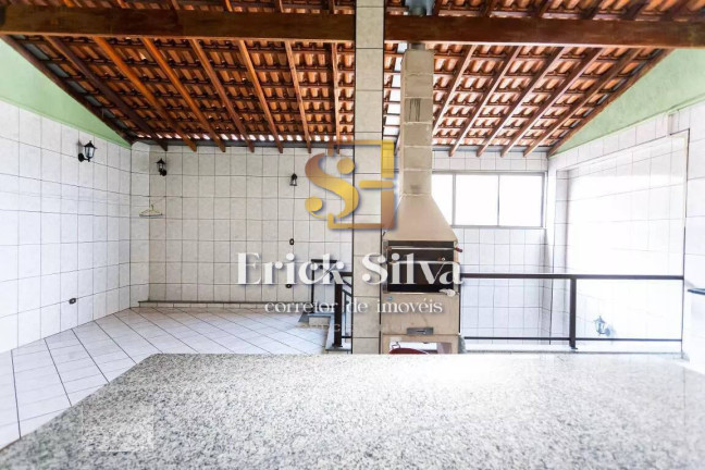 Imagem Casa com 5 Quartos à Venda, 248 m² em Vila Yolanda - Osasco
