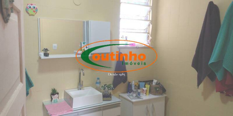Imagem Apartamento com 4 Quartos à Venda, 140 m² em Tijuca - Rio De Janeiro Imagem Apartamento com 4 Quartos à Venda, 140 m² em Tijuca - Rio De Janeiro