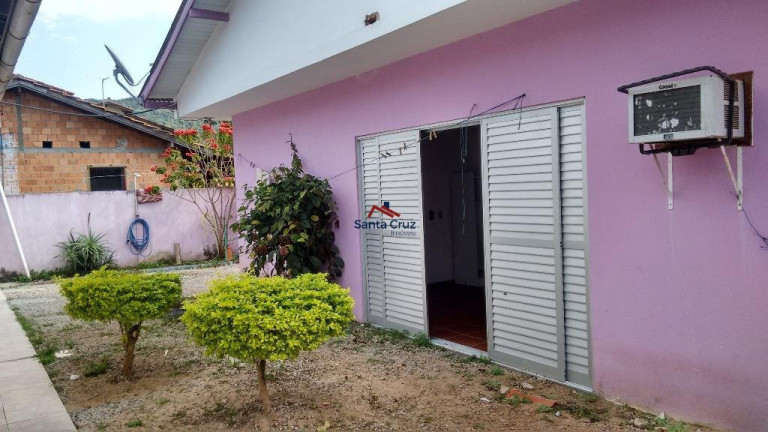 Imagem Casa com 2 Quartos à Venda, 360 m² em São João Do Rio Vermelho - Florianópolis Imagem Casa com 2 Quartos à Venda, 360 m² em São João Do Rio Vermelho - Florianópolis