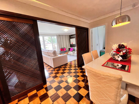 Imagem Casa com 4 Quartos à Venda, em Capoeiras - Florianópolis Imagem Casa com 4 Quartos à Venda, em Capoeiras - Florianópolis