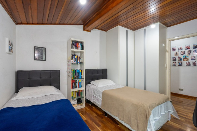 Casa com 3 Quartos à Venda, 130 m² em Vila Marari - São Paulo