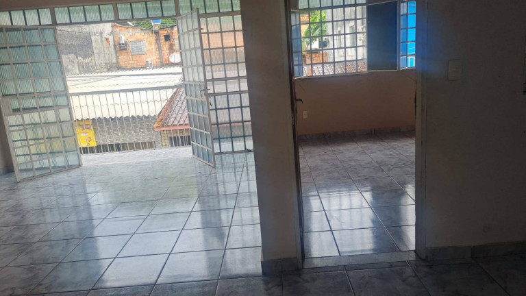 Imagem Casa com 4 Quartos à Venda, em Parque 10 De Novembro - Manaus Imagem Casa com 4 Quartos à Venda, em Parque 10 De Novembro - Manaus