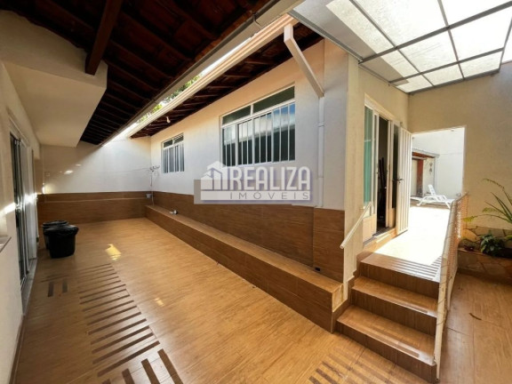 Imagem Casa com 4 Quartos à Venda, 468 m² em Mercês - Uberaba Imagem Casa com 4 Quartos à Venda, 468 m² em Mercês - Uberaba