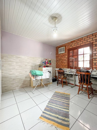 Imagem Casa com 3 Quartos à Venda, 85 m² em Jardim Algarve - Alvorada