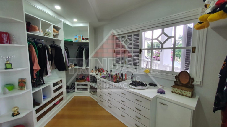 Imagem Casa com 6 Quartos à Venda, 573 m² em Vargem Grande - Rio De Janeiro Imagem Casa com 6 Quartos à Venda, 573 m² em Vargem Grande - Rio De Janeiro