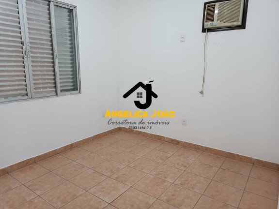 Imagem Sobrado com 4 Quartos à Venda, 192 m² em Vila Cascatinha - São Vicente