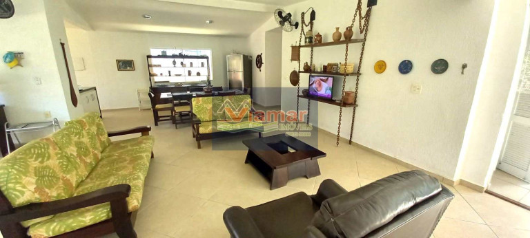 Imagem Casa com 4 Quartos à Venda, 213 m² em Jardim Virgínia - Guarujá Imagem Casa com 4 Quartos à Venda, 213 m² em Jardim Virgínia - Guarujá