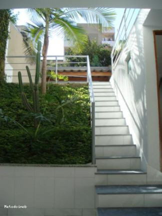 Imagem Casa com 3 Quartos à Venda, 275 m² em Parque Das Naçoes - Santo André