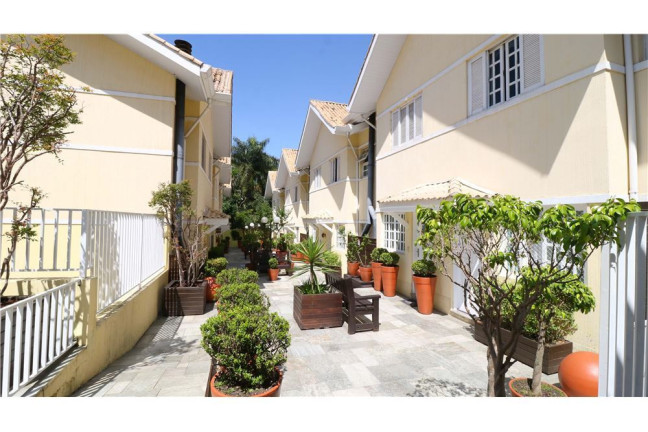 Imagem Casa com 3 Quartos à Venda,  em Jardim Monte Kemel - São Paulo
