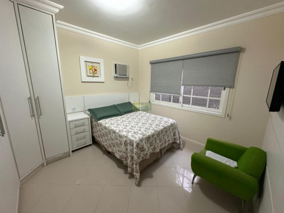 Imagem Casa com 4 Quartos à Venda, 180 m² em Centro - Porto Belo Imagem Casa com 4 Quartos à Venda, 180 m² em Centro - Porto Belo