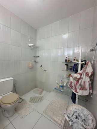 Imagem Casa com 3 Quartos à Venda, 240 m² em Pituba - Salvador Imagem Casa com 3 Quartos à Venda, 240 m² em Pituba - Salvador