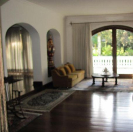 Imagem Casa com 7 Quartos à Venda, 1.600 m² em Parque Silvino Pereira - Cotia